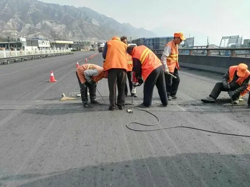 三元道路桥梁病害治理